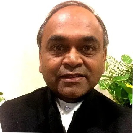 Dr Raju Hajela, Medical Advisor of IndiaMedica